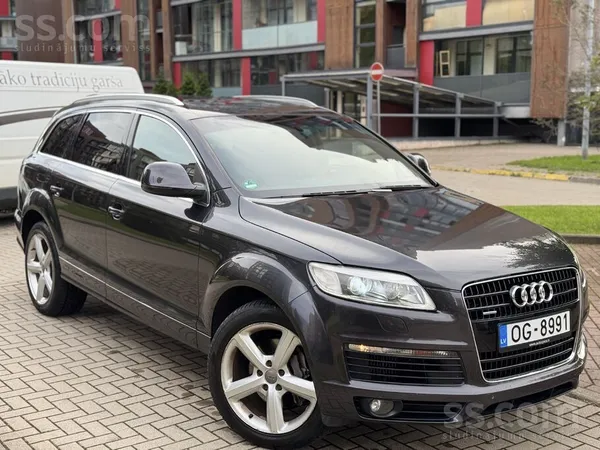 Audi Audi Q7 S-line ar 3.0 Tdi dīzeļdzinēju un automāti