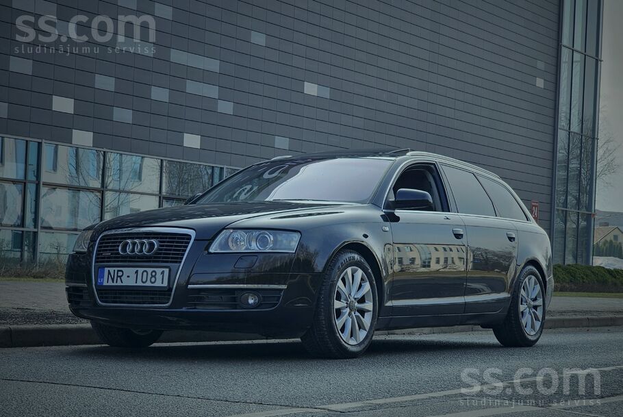 Audi Audi A6 Avant Quattro. 
