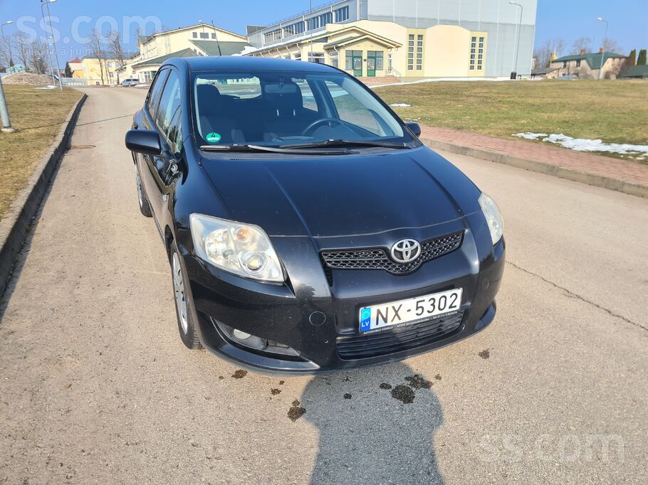 Toyota Продается в хорошем состоянии, по Латвии практичес