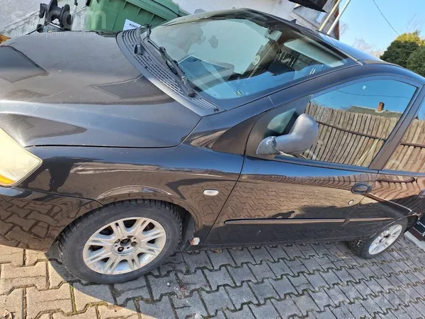 Pārdodu tehniski ļoti dzīvu Multiplu. Auto ir unikāls ar to, ka no ārpuses i