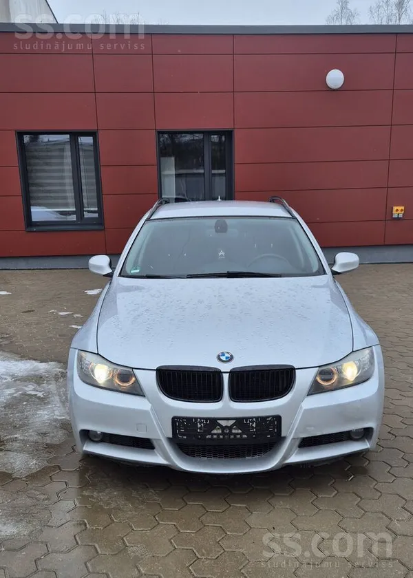 BMW Pārdod BMW 320d (130kW)
