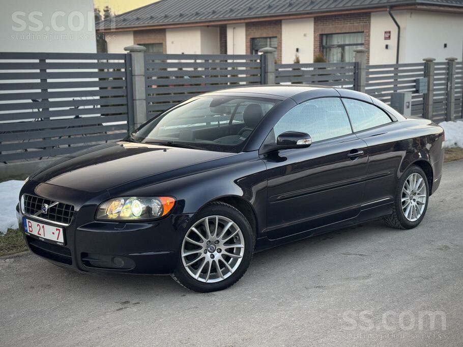 Volvo c70 2.4d D5 132kw automāts 
Tikko ievests no Francijas. 
Mašīna ir lab