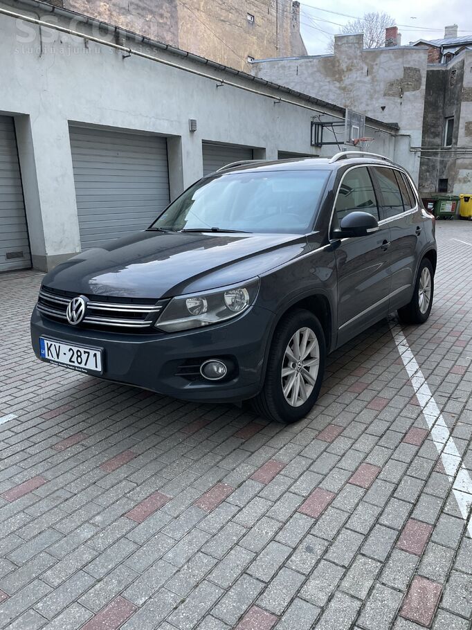 Volkswagen Siksnas, ruļļi, eļļa, filtri samainīti. Ritošā daļ