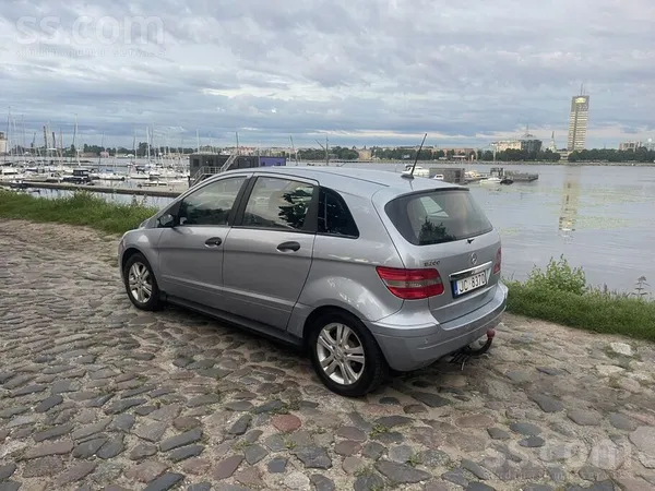 Mercedes MB B200 tehniski ideālā stāvoklī, auto ar nelielu 