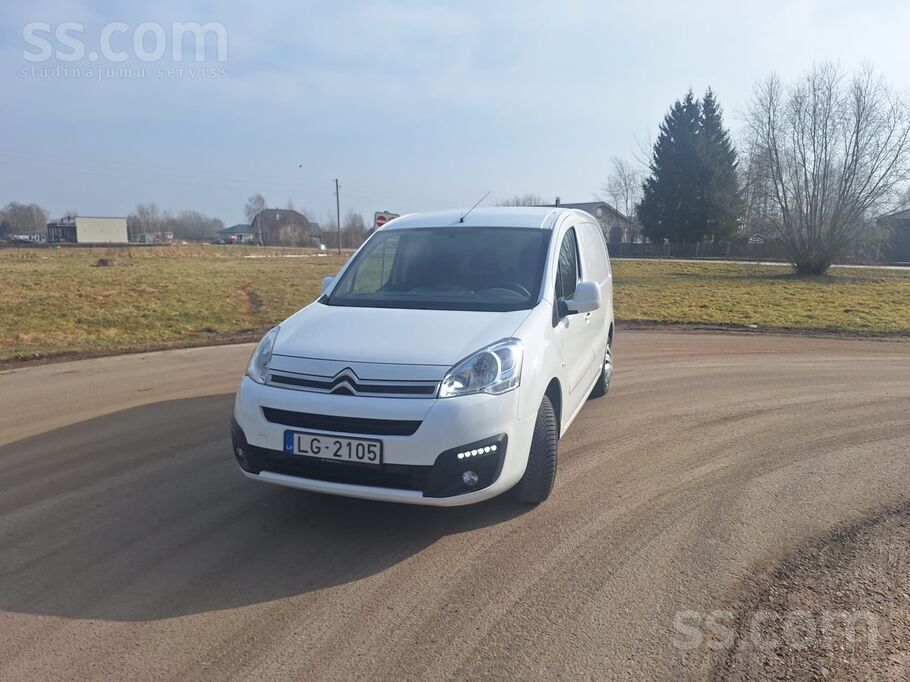 Citroen Pārdod Citroen Berlingo 1.6Hdi. 2 t km atpakal nom