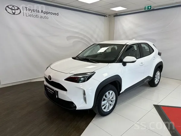 Toyota Auto pieejams uzreiz kā arī iespējams izbraukt izm