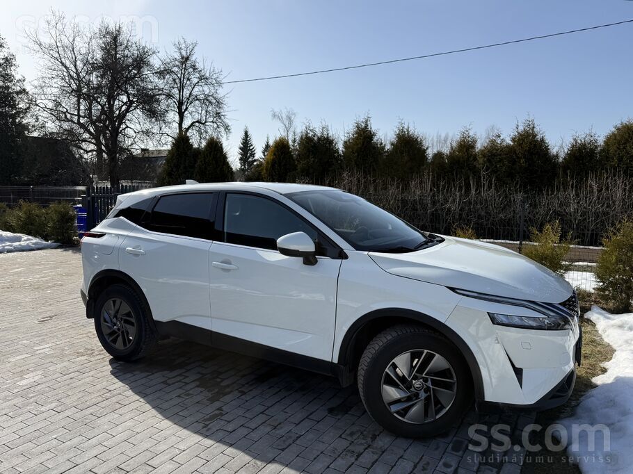 Nissan Īpašnieks pārdod ļoti labā stāvoklī uzturētu 2022.