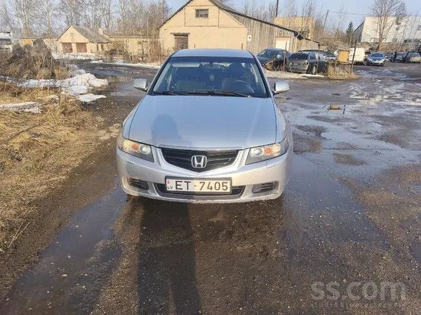 Honda Pardodu mašinu. Tikko izieta jauna apskate. Brauc