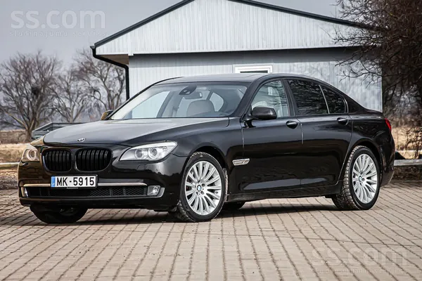 BMW BMW 730 F01 3.0d. 180kw. Automašīnai mainīts ķēžu 