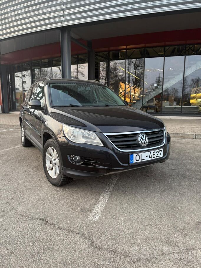 Volkswagen 4900€