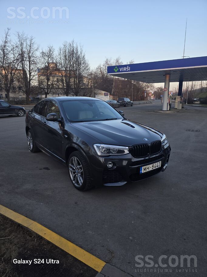 BMW X4, labā stāvoklī. Komplekts zimas/vasaras riepas.