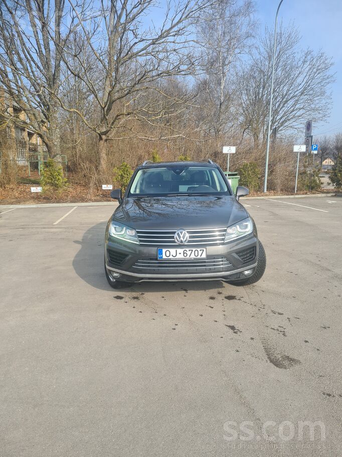 Volkswagen Mašīna laba tehniskā un vizuālā stāvoklī.