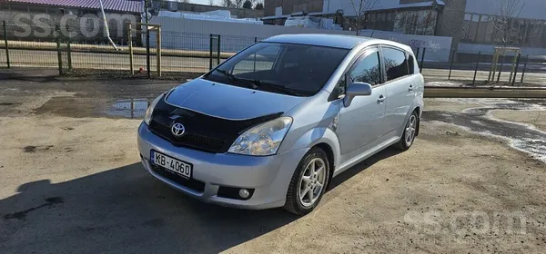 Toyota Pārdod Toyota Corolla Verso, 2006.g. , 2.2 D4D dīz