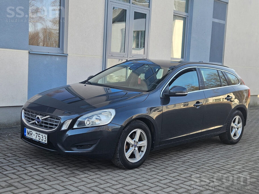 Volvo V60 1.6 dīzelis, 84 kW, manuālā ātrumkārba. 
Automašīna ir labā tehni