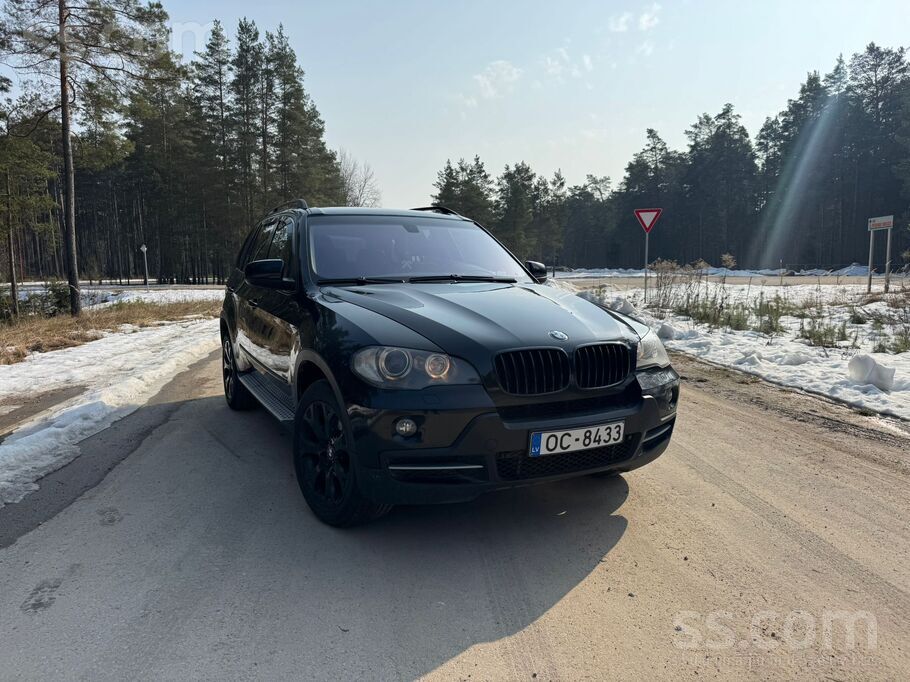 BMW Pārdod BMW X5 E70 173kW
