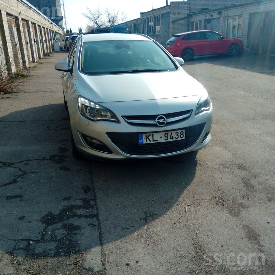Opel Pārdod labā stāvoklī, Cosmo komplektācija, visas e