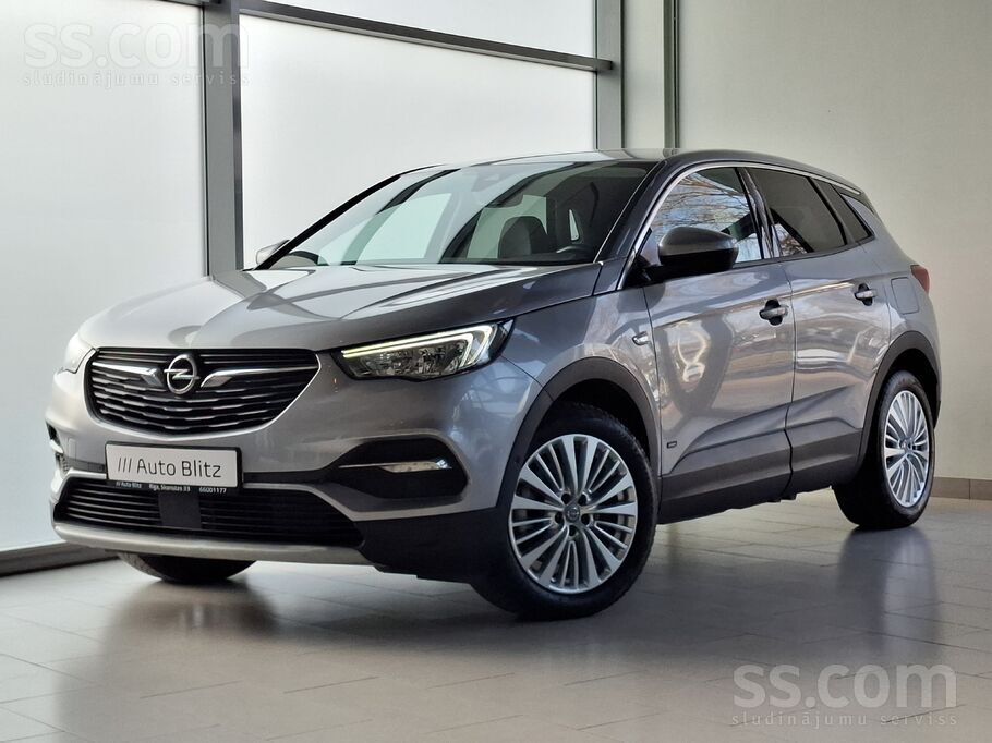 Opel Grandland X Plug-in hybrid 1.6 (225 zs), ar automātisko pārnesumkārbu.