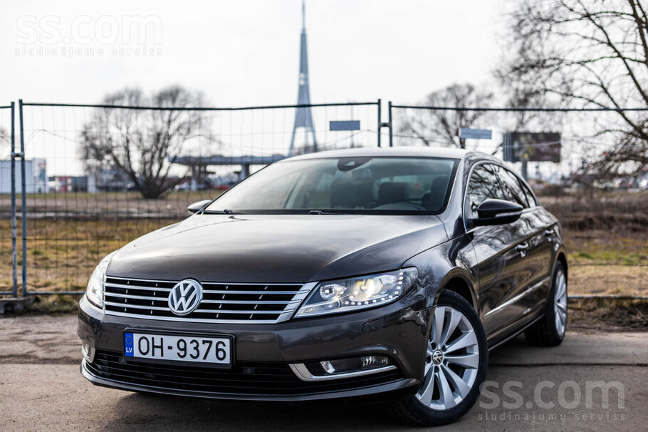 VW CC ar 2.0 Tdi dīzeļdzinēju un automātisko ātrumkārbu. 
Jaudīgs, dinamisk