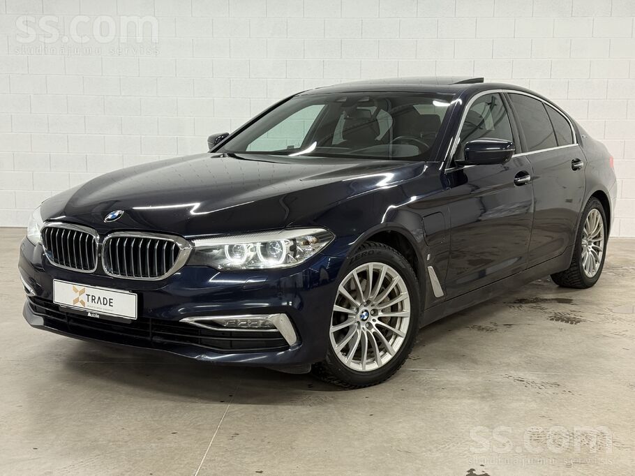 BMW BMW 530e Luxury Line ePerformance 2.0 185kW. 