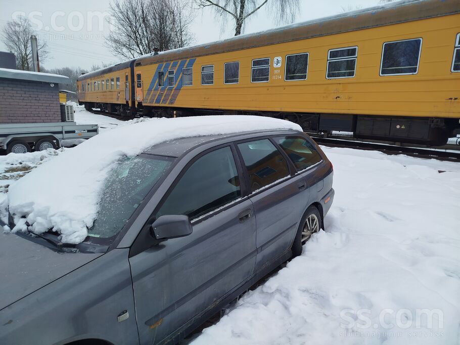 Pārdodu auto rezerves dalam
