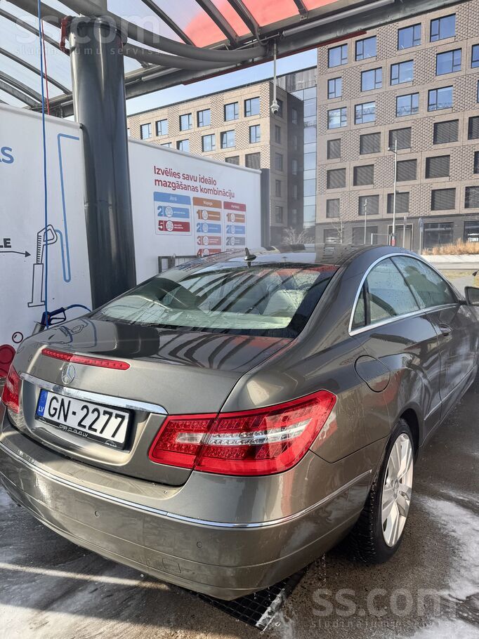 Mercedes Pārdodu Mercedes-Benz E250 Cgi Blueefficiency Coup