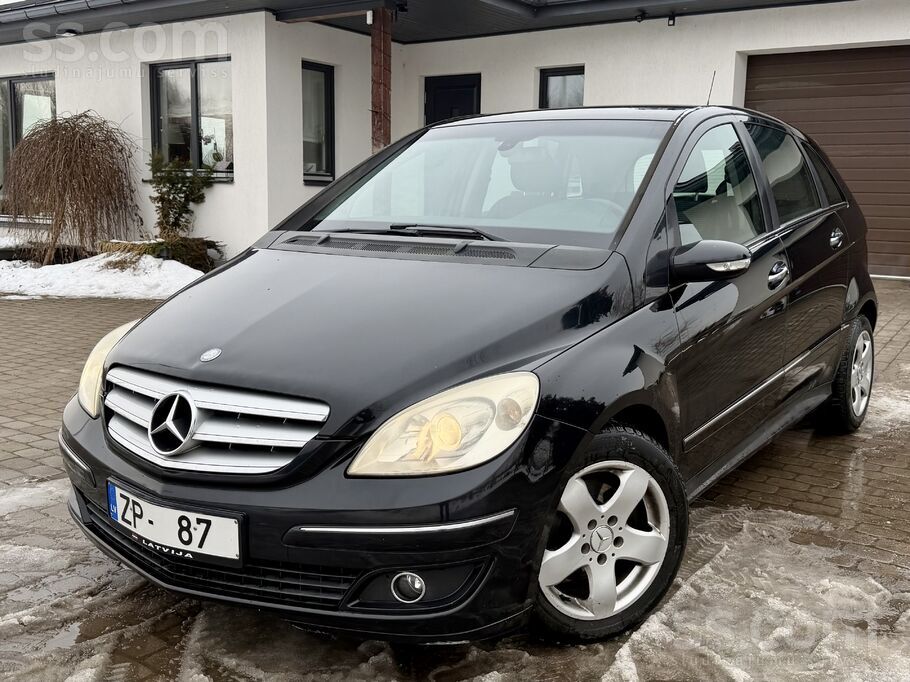 Mercedes Pārdodu sievas auto, sagribēja bembi :)