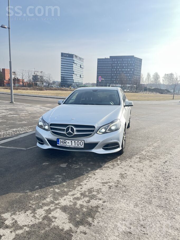 Auto ir laba tehniskā un vizuālā stāvoklī, kopts un labi uzturēts. Viens no