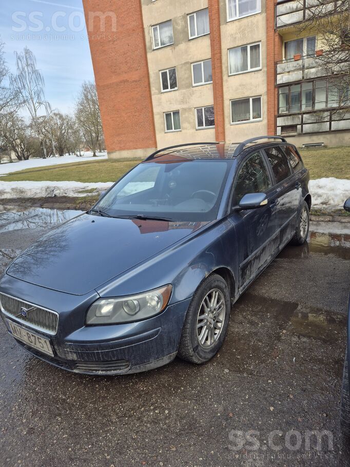 Volvo Pārdodu ekanomiskāko dzinēju šajos laikos. Mazliet