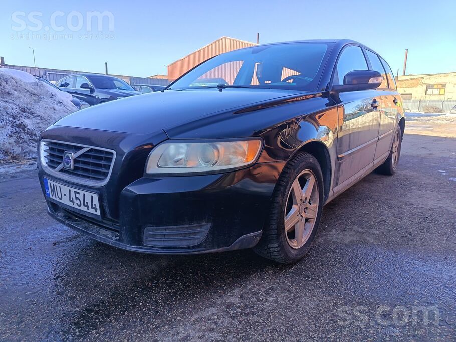 Volvo Volvo V50 2.0 Dīzels 100 kW vai 136 Hp, pirmā reģi