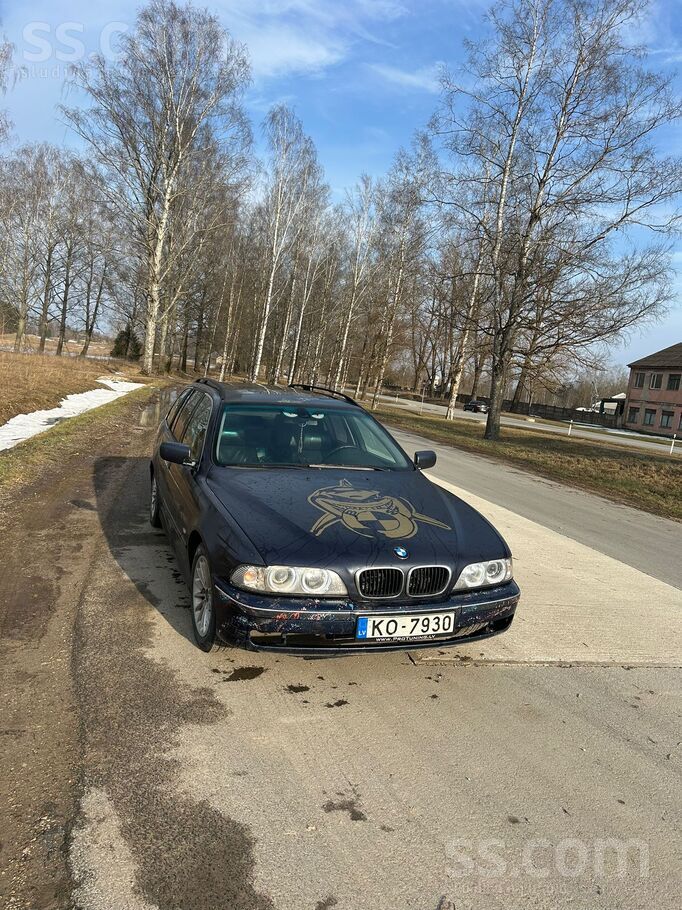 Pārdodu BMW e39. Metināts reduktors. Taisnā izplūde 85mm. Audo ir pamatīgi d