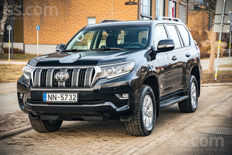 Pārdod Toyota Landcruiser 150 2.8 dīzelis, automātiskā Ātrumkārba. 

Bezma