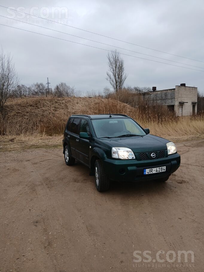 Nissan Uz tirgošanu iet auto ar pamata pārbaudes ta. Sīkā