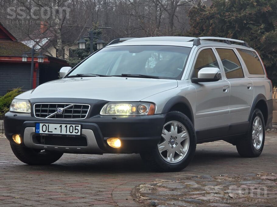 Volvo Momentum. Last Edition. Tikko no Francijas. Melnā 