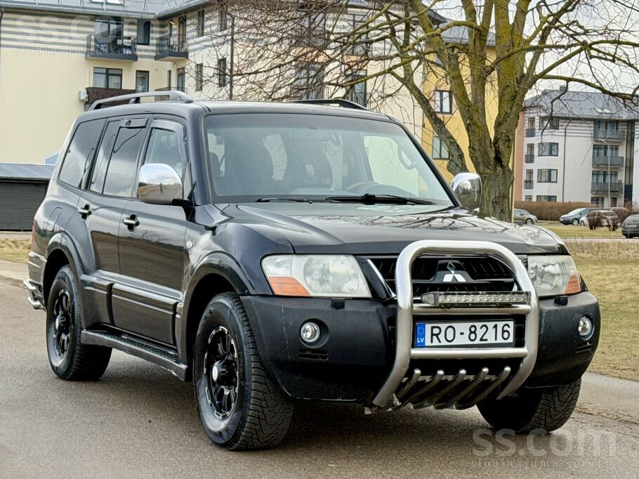Mitsubishi Pajero 3.2 dīzelis 118 kW, automāts, 4x4 pilnpiedz