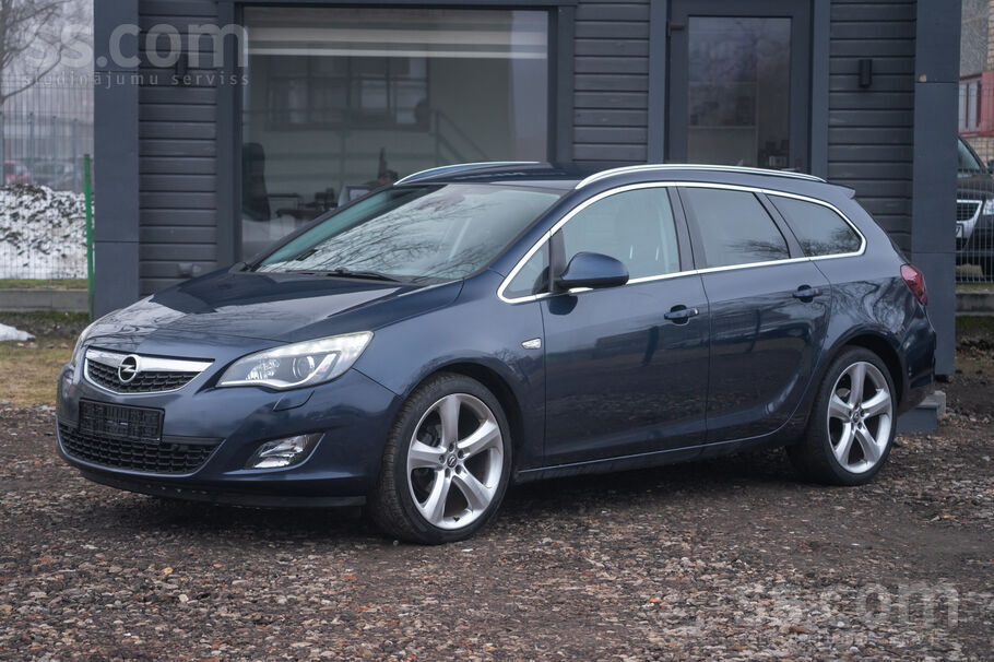 Opel No Nīderlandes Opel Astra Sports Tourer 1.4 benzīn
