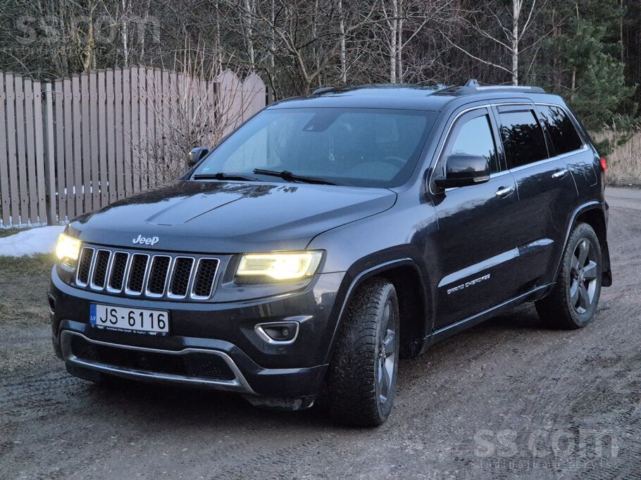 Продаю Jeep Grand Cherokee Overland
-Новый ТО
-Беcключевой доступ
-Обог