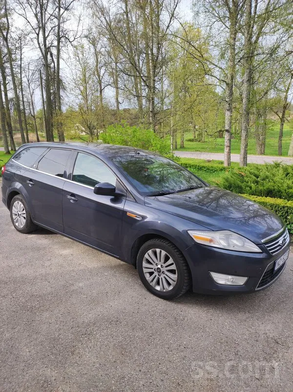 Ford Продам Форд в хорошем состоянии с новым ТО до 03.2