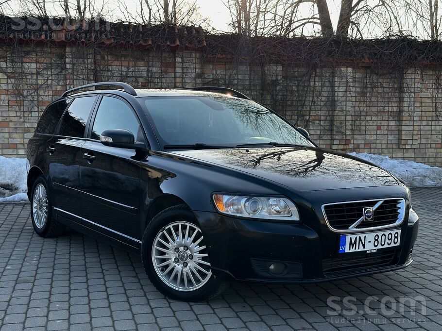 Volvo Volvo V50 Facelift dīzelis 2.4 D5, automāts 132 kW