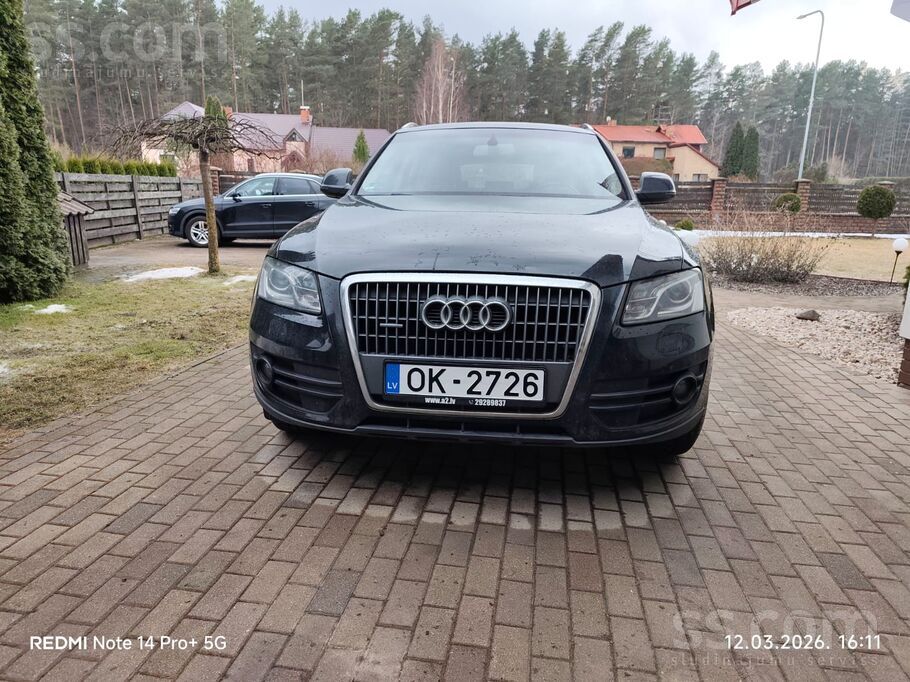 Audi Spīdīgs, melns Q5. Pārdodu vai mainu 1:1 pret kaut