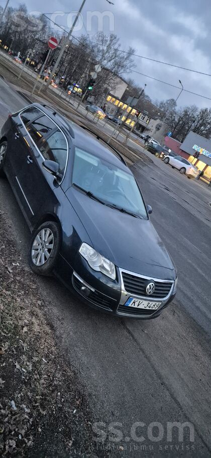 Volkswagen Хорошая машина кожанный не затёртый салон на 30000