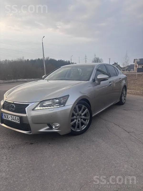 Tiek pārdots kopts Lexus Gs300H. Tehniska apskate līdz 02.2027., izieta no p