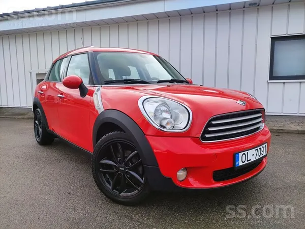 Pardodu Mini Countrimen sarkanā krāsā. 
Dzinējs 1.6 d 82kw-105zs. Vidējais