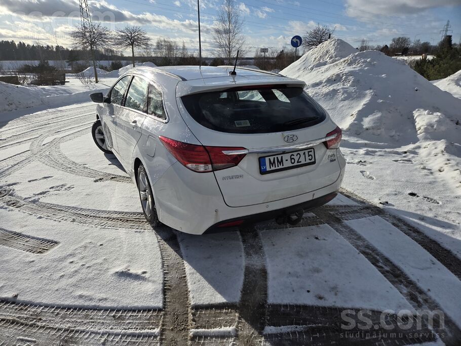 Jauna TA, Hyundai i40, 1.7L dīzelis - vidējais patēriņs 4.7L/100km, Manuālā