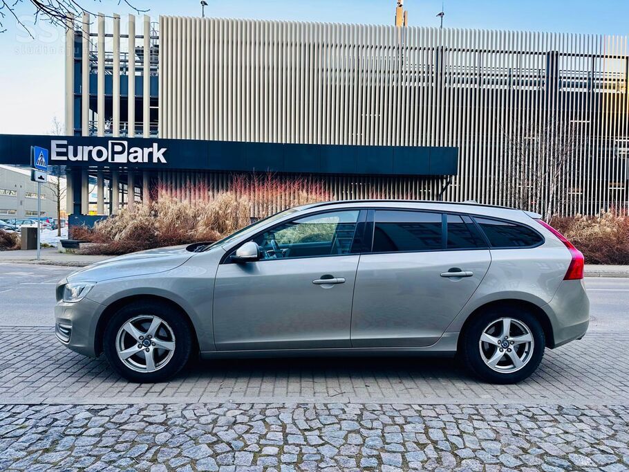 Volvo Pārdod koptu automašīnu. Auto tehniski un vizuāli 