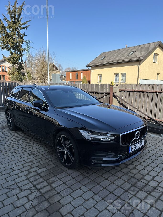 Volvo Ļoti labā tehniskā un vizuālā stāvoklī, pilnpiedzi