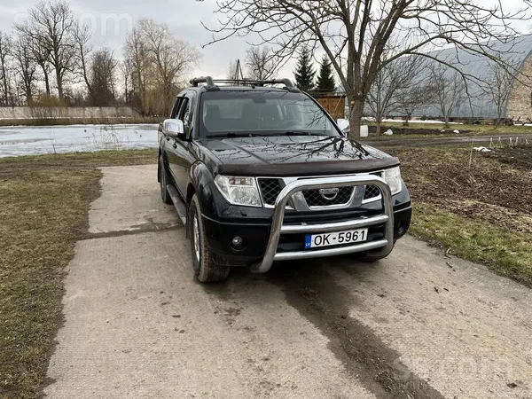 Хорошая рабочая Nissan Novara , новый техосмотр до 17.02.2017 года. ТО. Новы