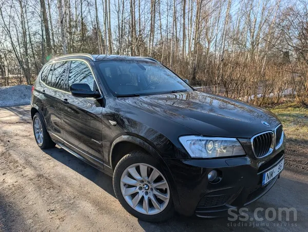 BMW Pārdod ļoti labu auto ar mazu, patiesu nobraukums.