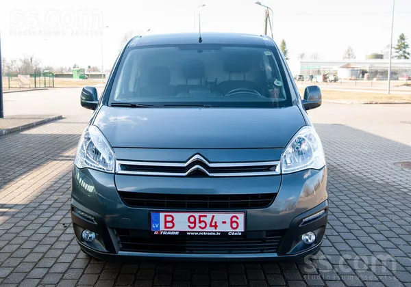 Citroen Berlingo 1.6 (dīzeļdegviela) 73Kw/99Zs
3 sēdvietas
Divas aizdedzes