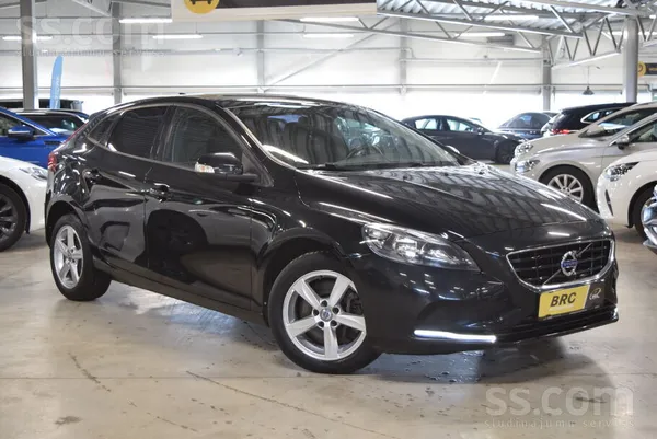 Volvo Volvo V40 Kinetic A/t. 2016. gada. 2.0l dīzelis, 8