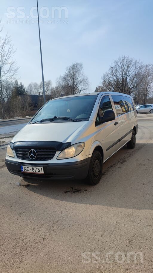 Mercedes Pārdod Mercedes Vito, 2004. gads. 